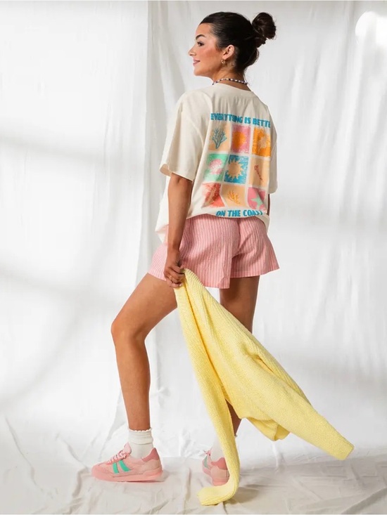 33 Coastal Tops - 33 Coastal Ivory Colorful Better On The Coast Oversized Cotton Pocket Tee Medium